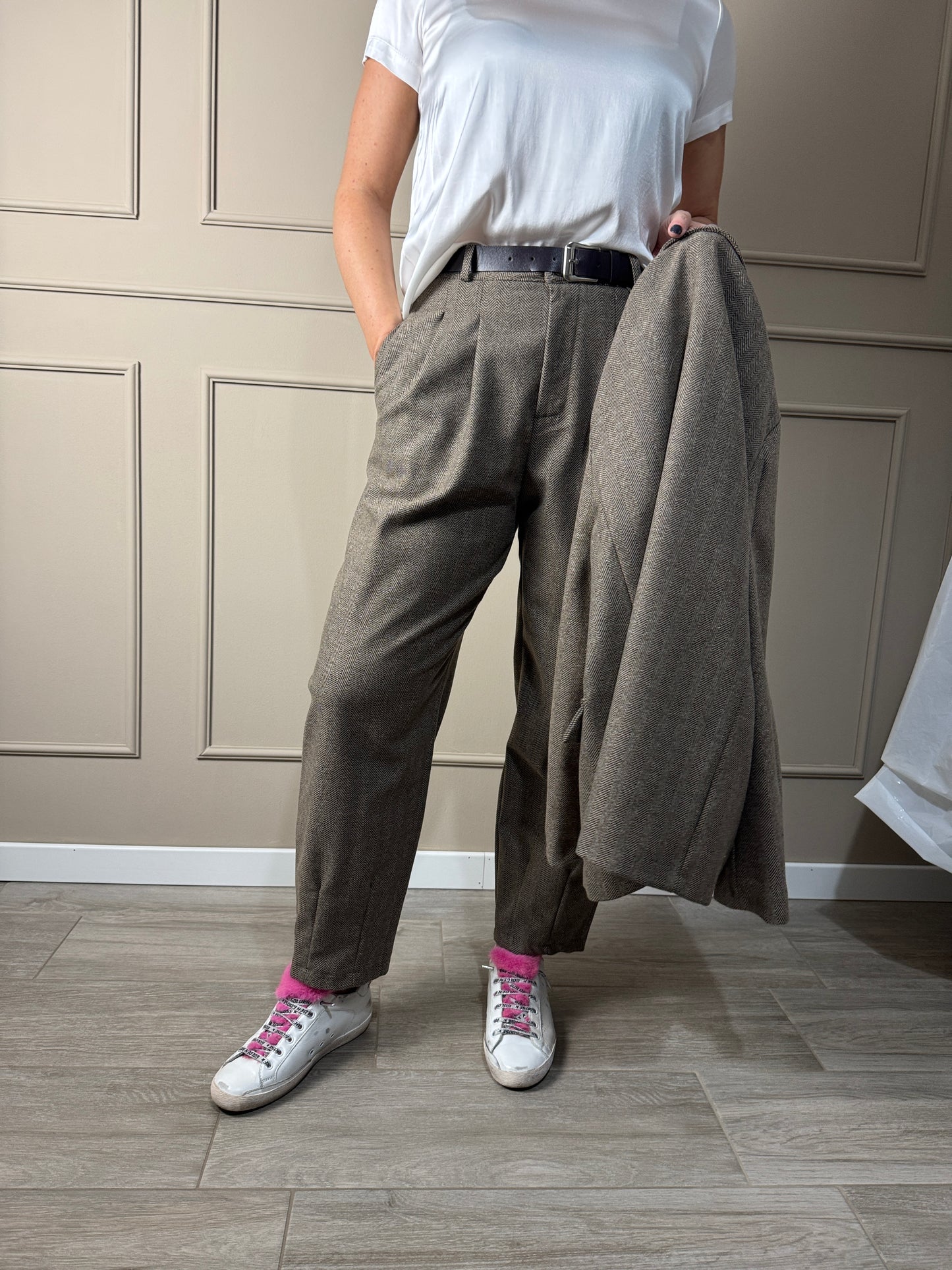 Pantalone spigato marrone