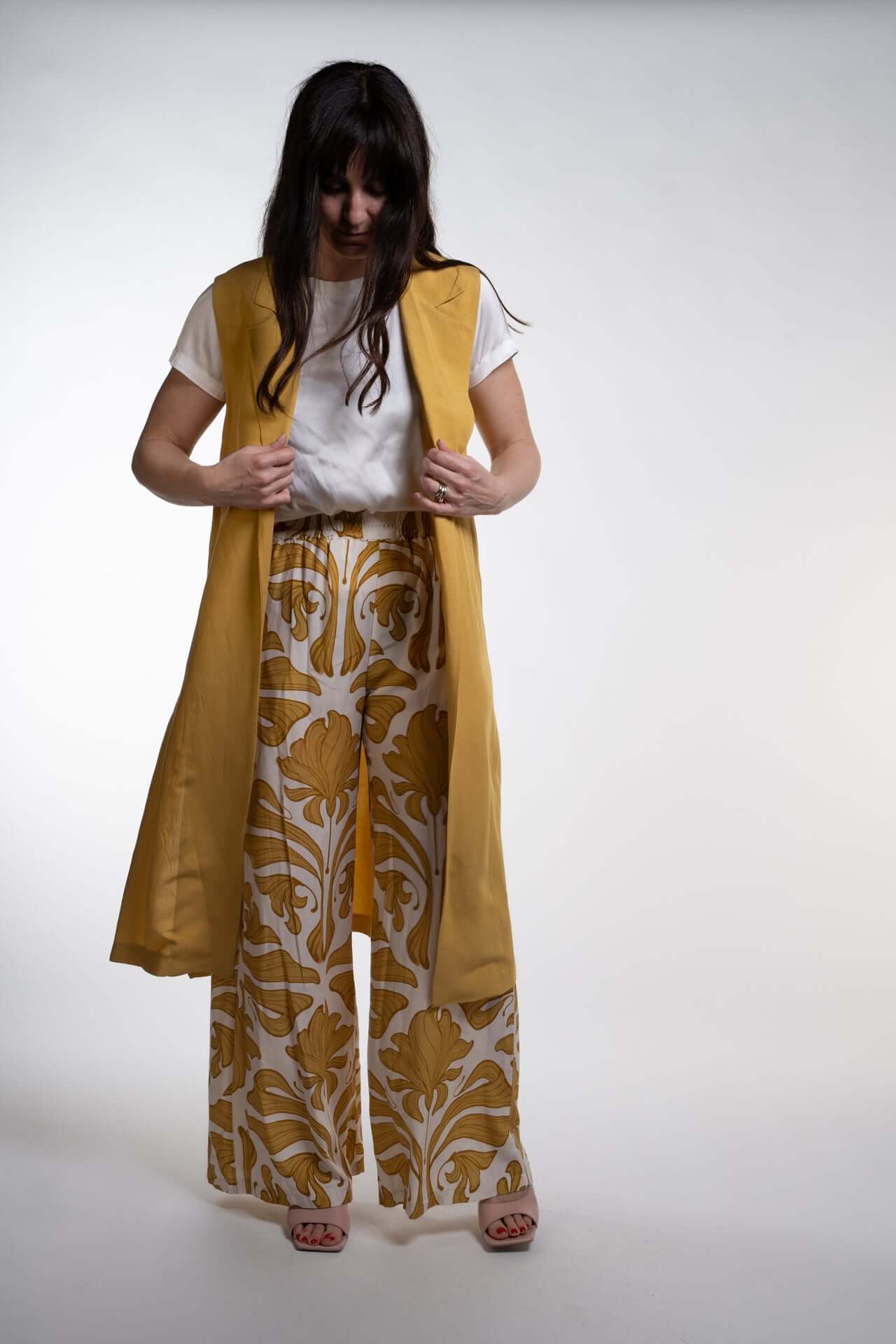 Completo gilet e pantalone senape